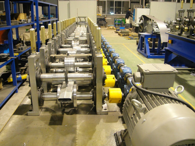 冷彎成型設備價格、廠家與圖片解析——以泗陽聯諾機械為例